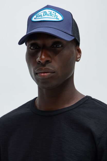 Gorra Trucker en Azul Marino y Blanco con Ajuste Trasero - Image 2